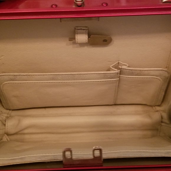 RARE Zero Halliburton Purse in Merlot - Picture 3 of 6